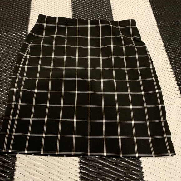 Skirt - Picture 1 of 3